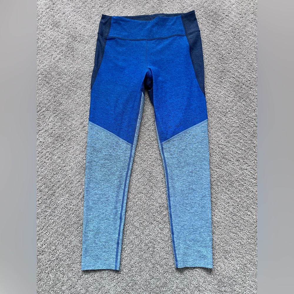 Outdoor Voices Blue 7/8 Tri Tone Warmup Leggings In Navy/Deep Sea/Mist - Size L